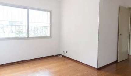 Apartamento no 5º andar com 3 dormitórios e 2 garagens