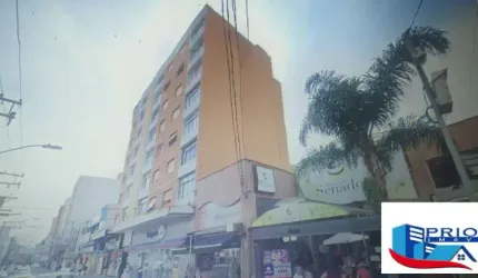 COBERTURA CENTRO PRÓXIMO DE TUDO COM 04 DORMITÓRIOS (SUÍTE) CHURRASQUEIRA
