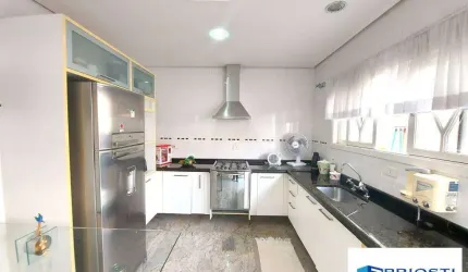SOBRADO PRÓXIMO PETIT MARENGO COLÉGIO JARDIM TÊXTIL E AV. GUILHERME GIORGI