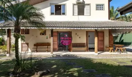 Venda de Excelente Casa Assobradada em Ubatuba/SP!!!!