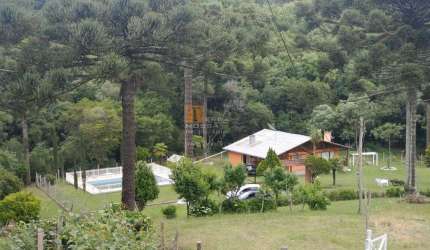 Chácara / sítio com 4 quartos à venda na Carapiaí, 1, Fazenda Souza, Caxias do Sul por R$ 950.000