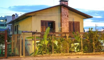 Casa com 5 quartos à venda na Rua Tronca, 686, Bela Vista, Caxias do Sul por R$ 1.000.000