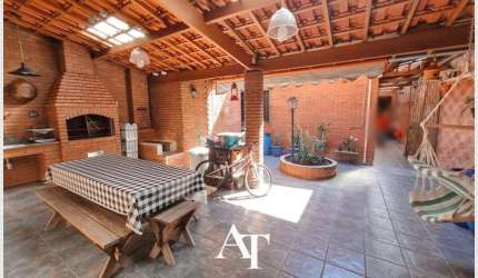 CASA TERREA IMPECAVEL-3 DORMITORIOS (1 SUITE) C/ 3 VAGAS-FL52