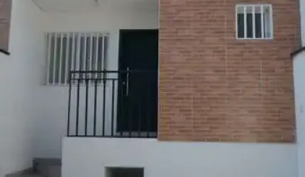 Casa a venda com 2 suites e 2 vagas na Vila Universitária, São Paulo - FL33