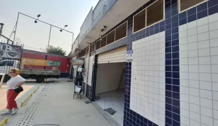SALÃO COMERCIAL COM 120 M2 FL26