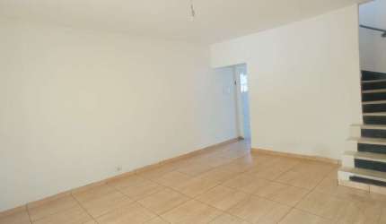 VENDO CASA SOBRADO FL-42