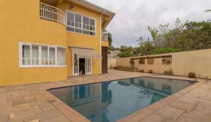 Sobrado Luxuoso com Piscina e 4 Suítes no Parque dos Príncipes. FL43