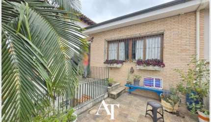 CASA ASSOBRADADA JD BONFIGLIOLI - 2 DORMITORIOS COM 1 VAGA E EDICULA