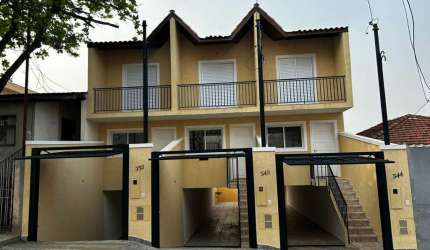 VENDA SOBRADO 130m² 03 DORMITÓRIOS 01 SUÍTE 03 BANHEIROS E 04 VAGAS DE GARAGENS-FL38