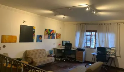 Sobrado no Butantã, 220m², 3 Quartos, Suíte e 3 Vagas - FL12