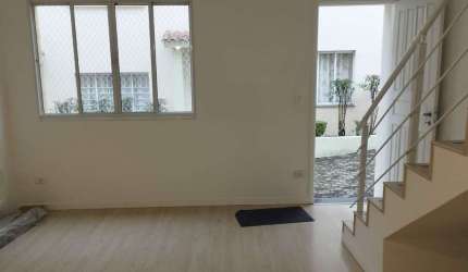 Lindo Sobrado no Jardim Arpoador, 82m², 2 Dormitórios e Armários Planejados - FL43
