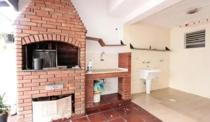 Sobrado de 140m² na Vila Sônia, próximo ao metrô e com 3 vagas - FL28