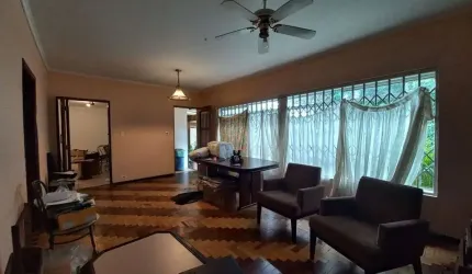 CASA TÉRREA, 3 QUARTOS, 2 VAGAS, QUINTAL  JD BONFIGLIOLI    FL21