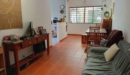 Casa Térrea de 200m² no Jardim Adhemar de Barros com 3 Quartos, Suíte e 4 Vagas - FL43