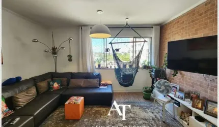APARTAMENTO NO JAGUARE REFORMADO - 3 DORMITORIOS COM 1 VAGA