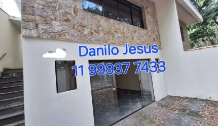 Sobrado com 3 dormitórios e 3 vagas FL51