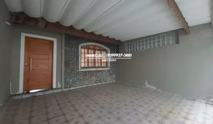 Casa térrea com 3 quartos, sendo 1 com suíte, 2 vagas de garagem. FL23