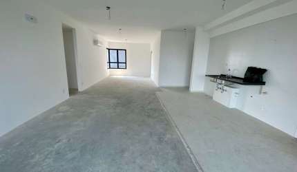 Apartamento 183m2 no São Francisco 4 Quartos 2 suítes 4 vagas . FL13