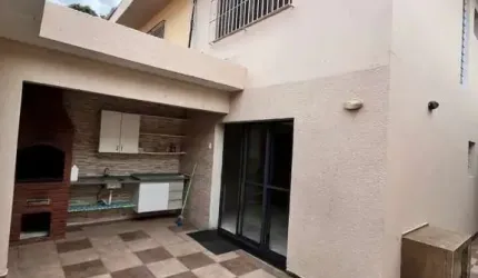 CASA 3 QUARTOS COM AR CONDICIONADO AREA GOURMET PROX. METRO VILA SÔNIA FL48