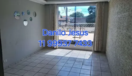 Casa 3 dormitórios sendo uma suíte, área de lazer com churrasqueira e 2 vagas. FL51