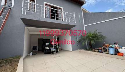 CASA COM 3 QUARTOS 3 2 SUITES MEZANINO QUINTAL ESCRITÓRIO FÁCIL ACESSO AO METRO FL55