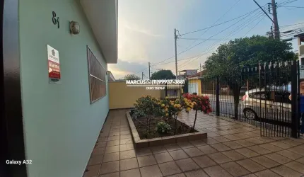 Casa Térrea Ampla e Confortável ? 4 Quartos, Quintal e 3 Vagas. FL23