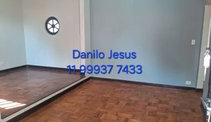 Casa com 2 dormitórios e 1 vaga. FL51