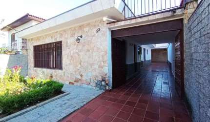 Casa Térrea 3 quartos sendo 2 suítes e edicula FL14
