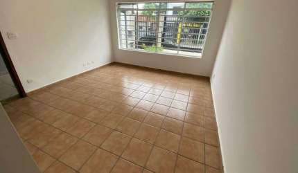 Casa para alugar com  2 quartos próximo ao metrô  - Jd Trussardi. FL56