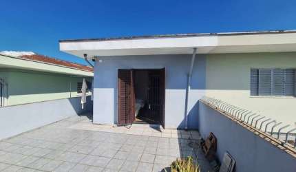 SOBRADO COM 2 DORMITORIOS FL26