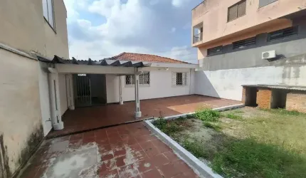CASA COM 3 DORMITORIOS FL26