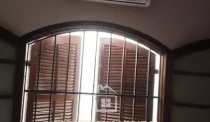Casa com 2 Quartos e 2 banheiros à Alugar, 150 m² por R$3.000,00/mês - FL59