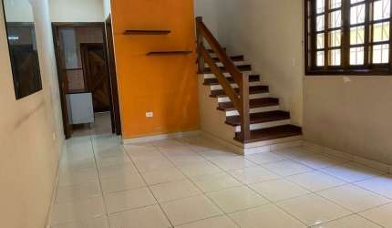 SOBRADO 3 DORMS 1 ST 2 VAGAS PRÓX METRO VILA SÔNIA FI37