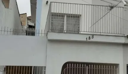 SOBRADO com  3 quartos Edícula e 2 vagas no Butantã. FL64