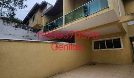 CASA 3 QUARTOS SENDO 3 SUITES 4 VAGAS 4 BANHEIROS  FÁCIL ACESSO AO METRO  ACEITA PET FL55