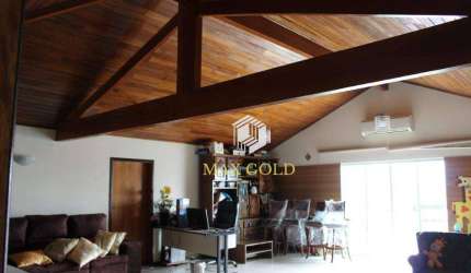 Casa com 3 dormitórios para alugar, 300 m² por R$ 8.170,00/mês - Barranco - Taubaté/SP