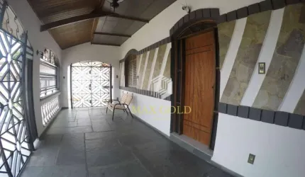 Casa com 3 dormitórios à venda, 295 m² por R$ 800.000,00 - Jardim Paulista - Taubaté/SP