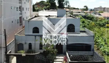 Casa 5 quartos com suíte e piscina – Jardim Carvalho