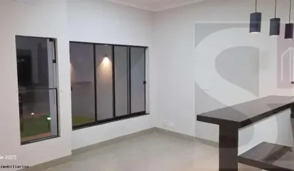 Casa para Venda em Uberlândia, Shopping Park, 2 dormitórios, 1 suíte, 2 banheiros, 2 vagas