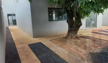 Casa para Venda em Uberlândia, Jardim Ipanema, 2 dormitórios, 1 suíte, 2 banheiros, 1 vaga