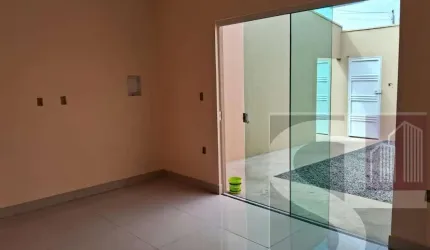 Casa para Venda em Uberlândia, Jardim Ipanema, 2 dormitórios, 1 suíte, 2 banheiros, 2 vagas