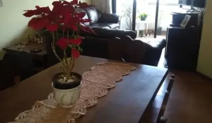 Apartamento à Venda em Chora Menino, São Paulo - SP