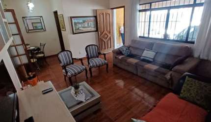 Sobrado à Venda no Limão com localização incrível e 03 suítes.