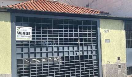 Casa Térrea à Venda em Oportunidade Única no Bairro do Limão!