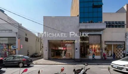 Loja de rua com 1.744m²