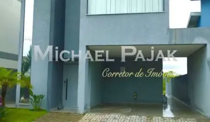 Linda casa com vista em cond fechado, seu novo lar.
