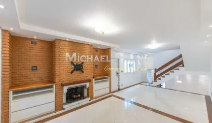 Casa tipo para venda com 3 quartos, sendo 2 suítes, 215m²