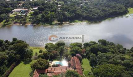 Belíssima chácara com 6500m² em frente a represa Ituparanga em Mairinque -Sp!