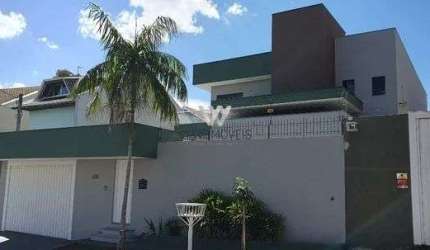 Sobrado Alto de padrão, no Aristocrata em São José dos Pinhais