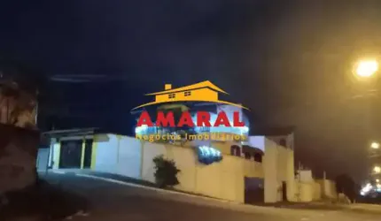 Casa com 3 quartos à venda na Rua Antônio da Costa, Vila Colorado, Suzano, 228 m2 por R$ 700.000